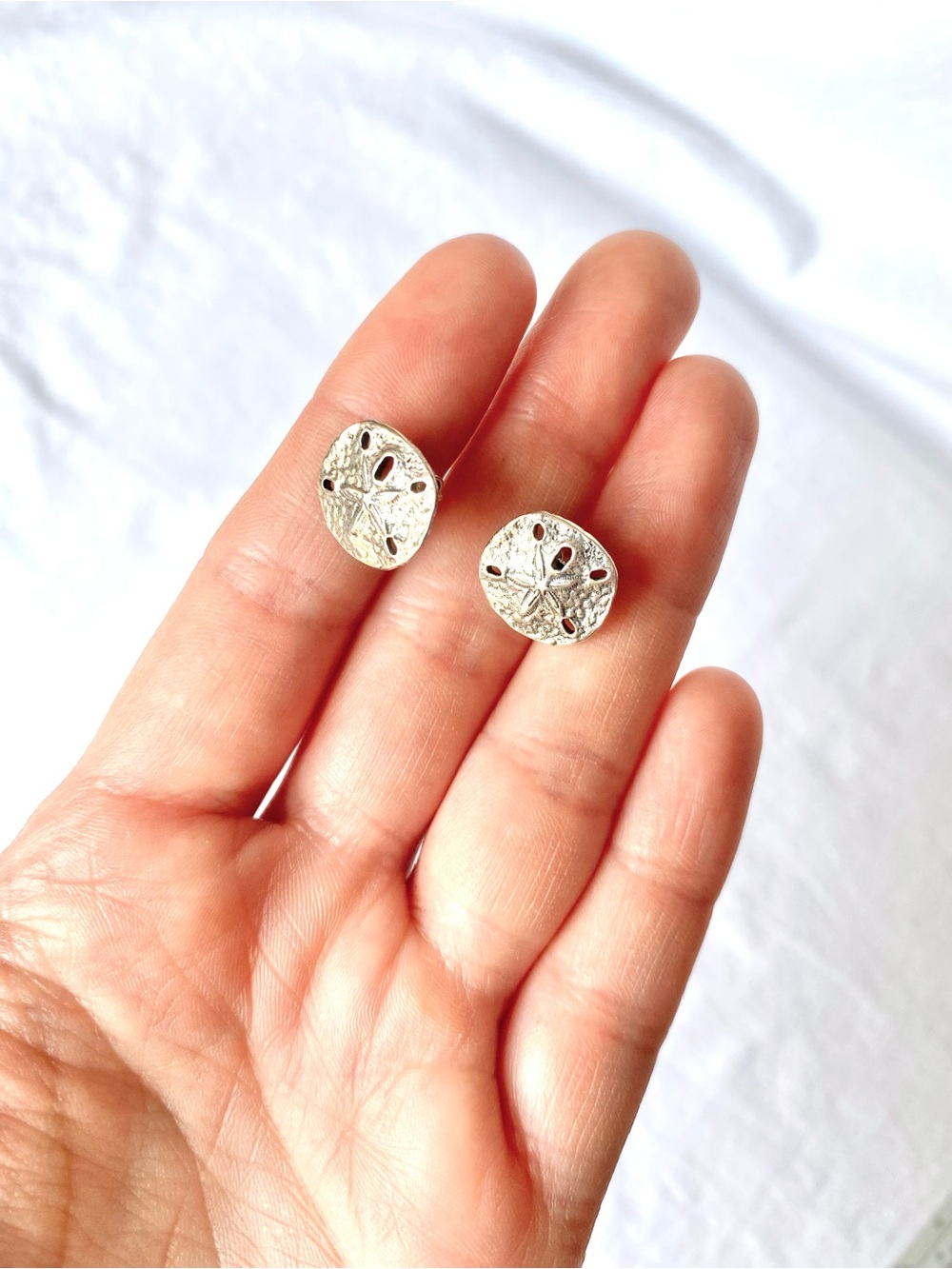 James Avery Vintage Sand Dollar Sterling Studs